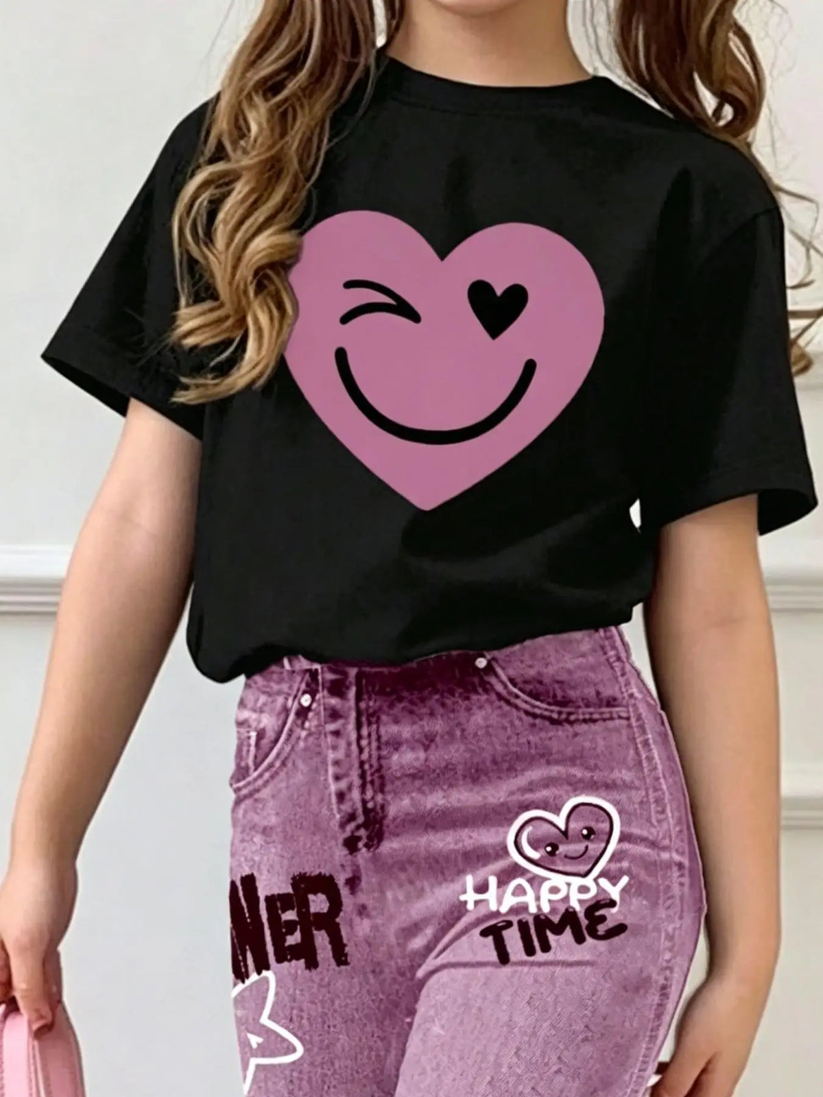 Girls' Summer Casual Outfit: Black Short-Sleeve Top with Smi