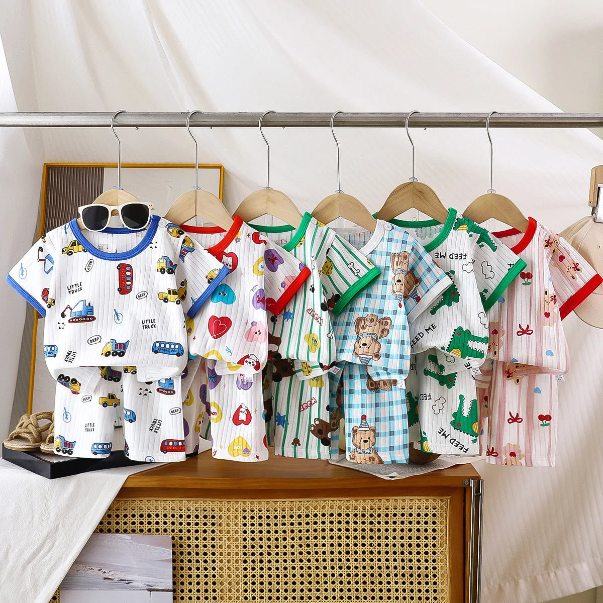 Summer Basics T-Shirt & Shorts Set