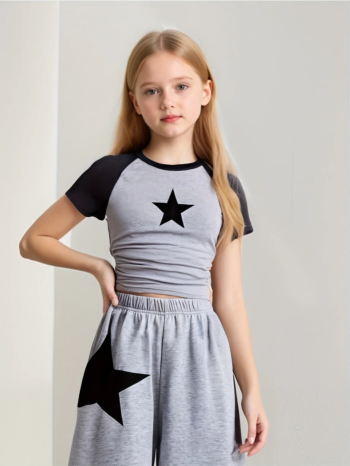 Girls' Summer and Autumn Casual Outfit: Girls' Fitted Top T-