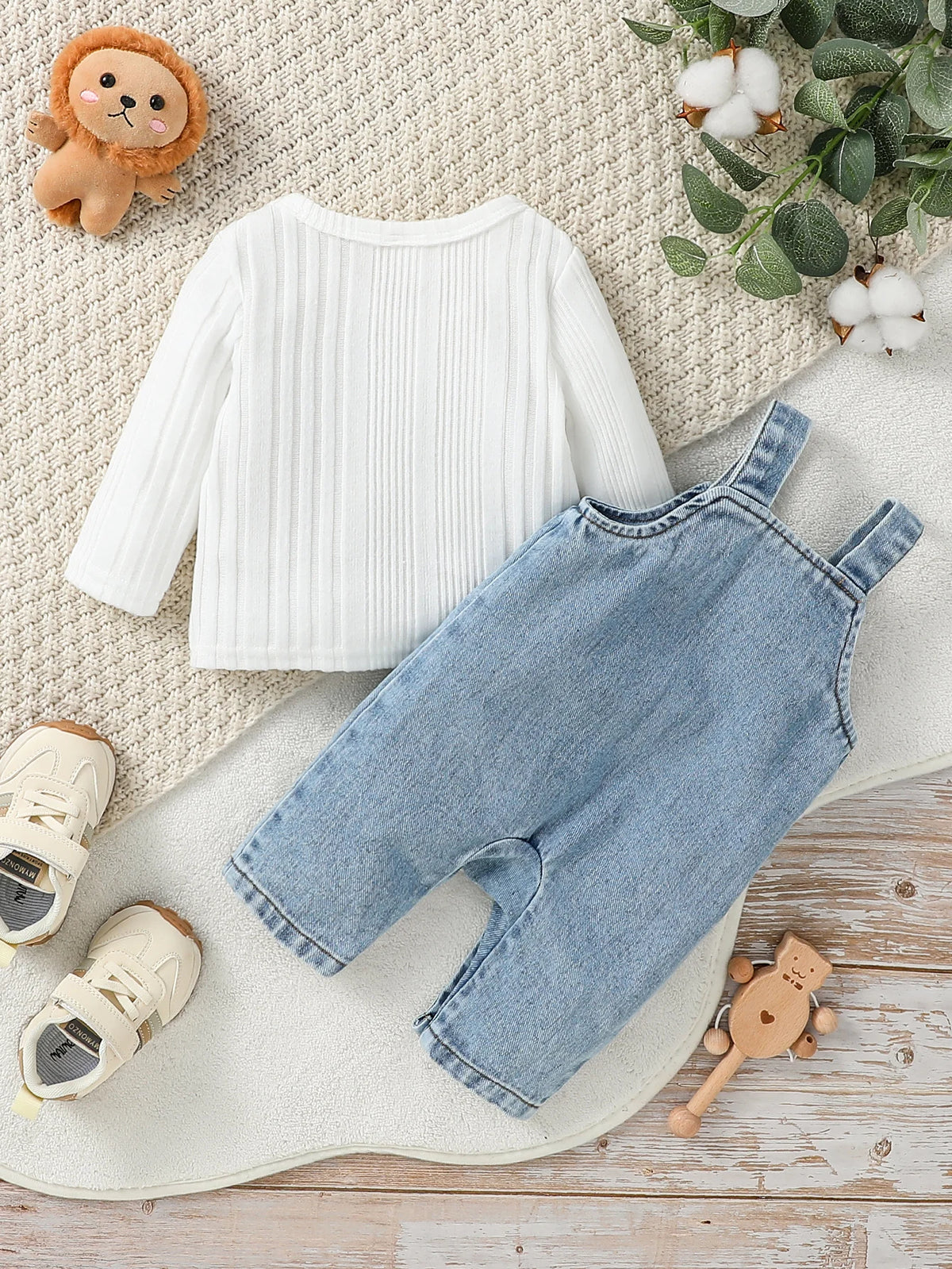 Baby Two-Piece Loungewear Set | Newborn–9M