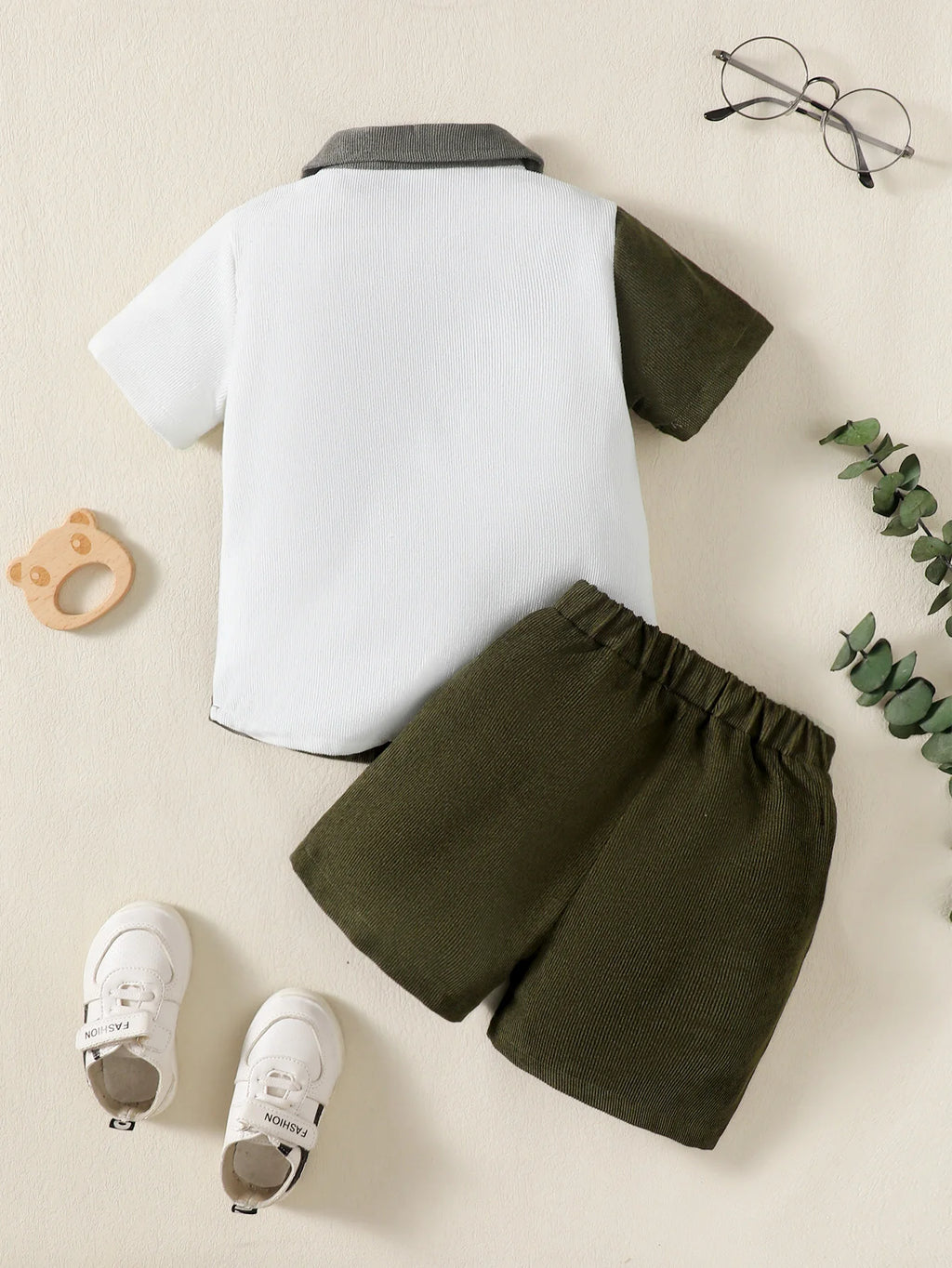 Flip collar Color Blocked Pit Stripe Top+Shorts