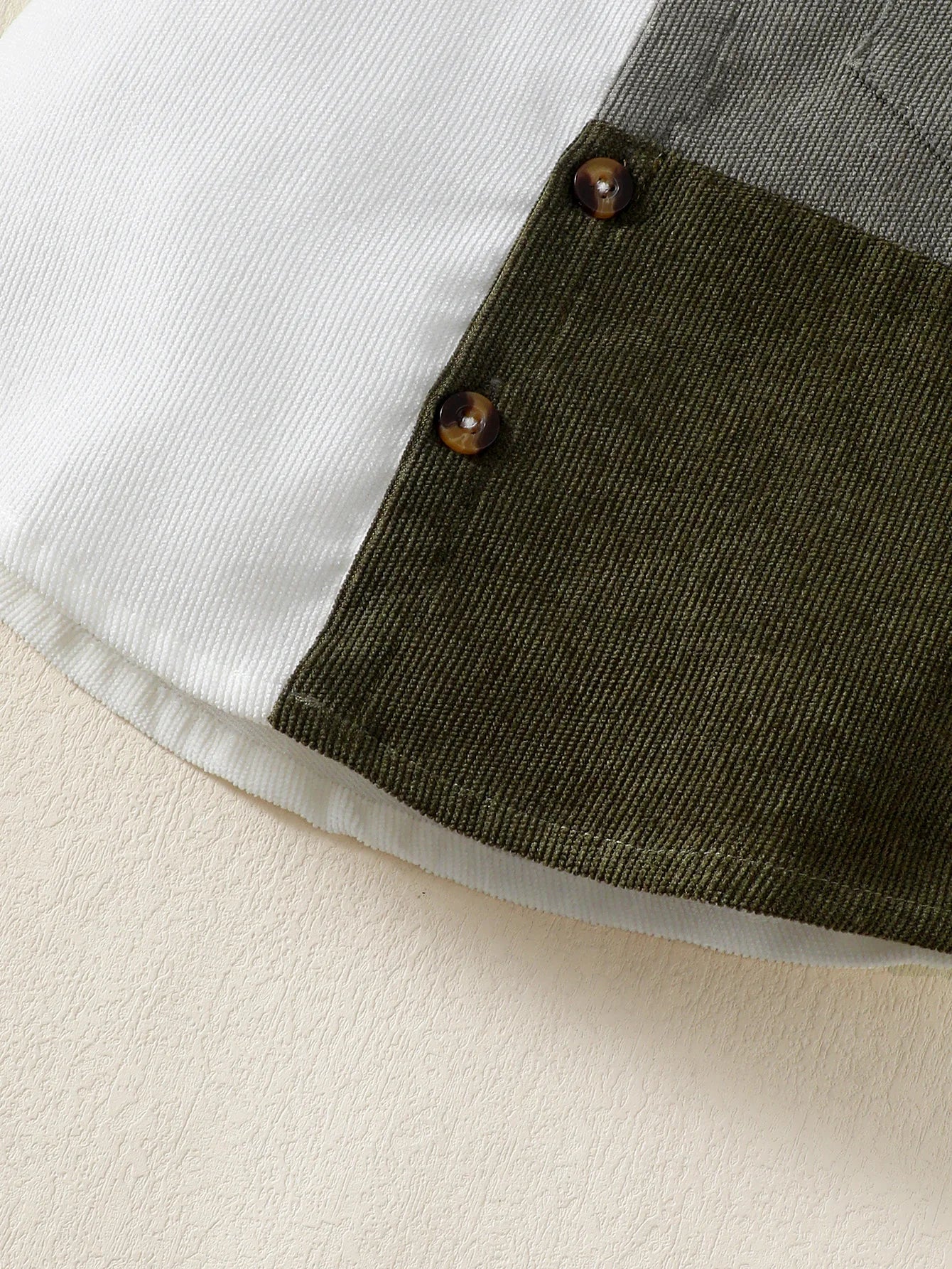 Flip collar Color Blocked Pit Stripe Top+Shorts
