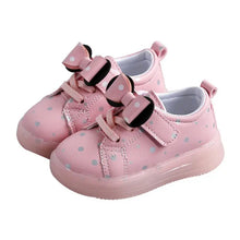 Load image into Gallery viewer, Shoes Sneakers with Led Luminous Soles 1-12Yrs See:Saw Kids